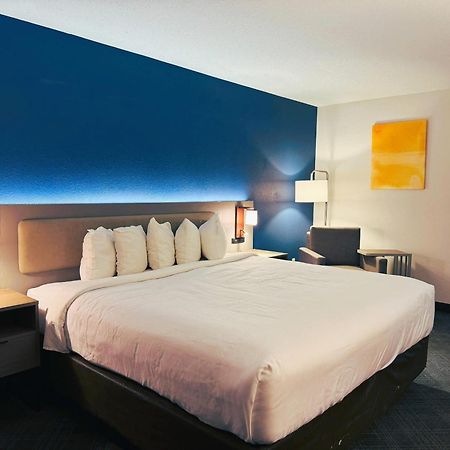 Comfort Inn & Suites Sheboygan I-43 Extérieur photo
