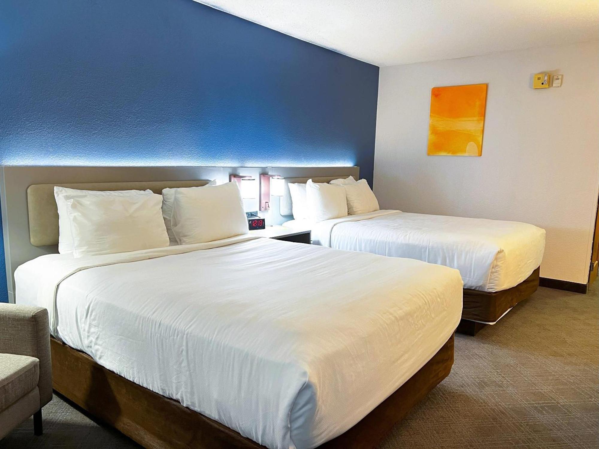 Comfort Inn & Suites Sheboygan I-43 Extérieur photo