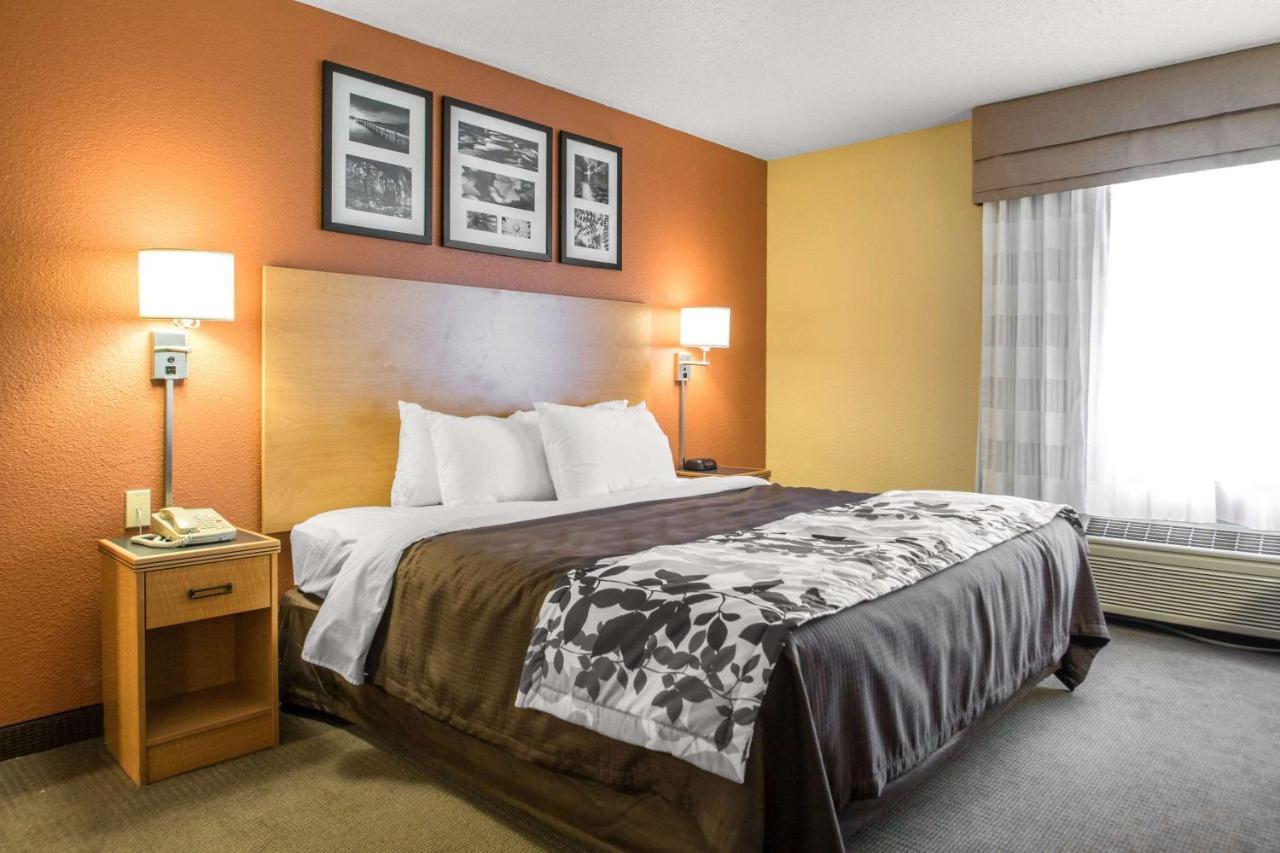 Comfort Inn & Suites Sheboygan I-43 Extérieur photo