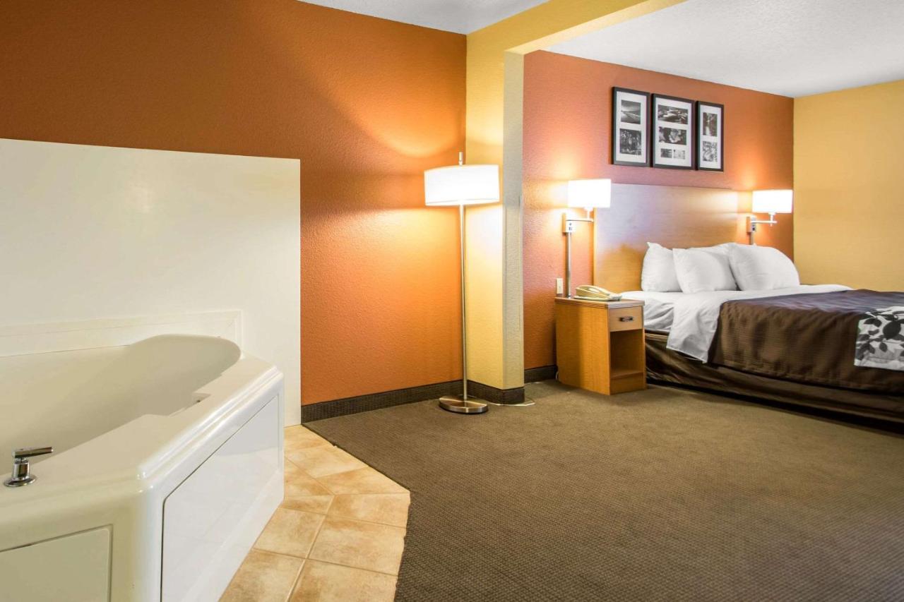 Comfort Inn & Suites Sheboygan I-43 Extérieur photo