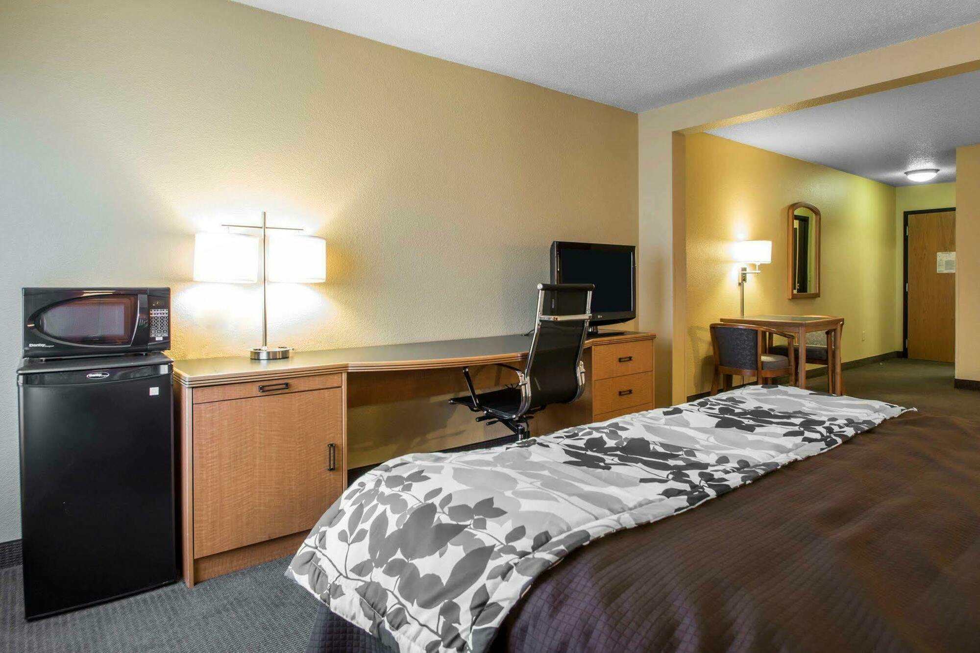 Comfort Inn & Suites Sheboygan I-43 Extérieur photo